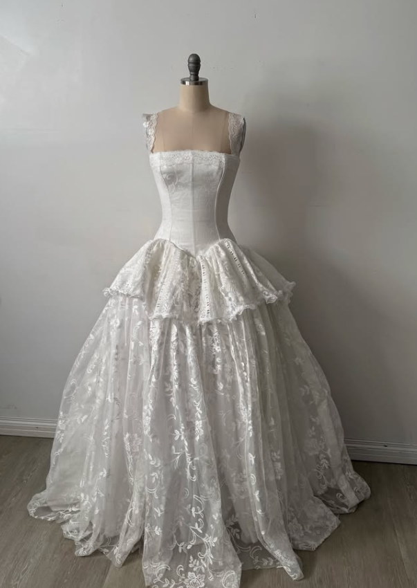 Vintage White Ball Gown Straps Satin Lace Prom Dress Wedding Dress SH5447