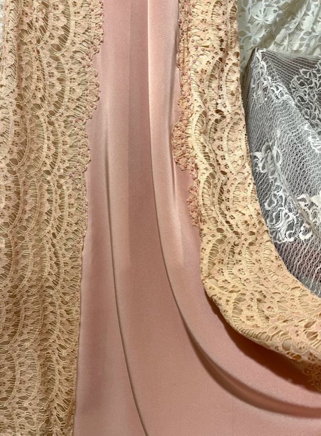 Vintage Mermaid V Neck Lace Pink Satin Prom Dress Wedding Guest Dress SH4655