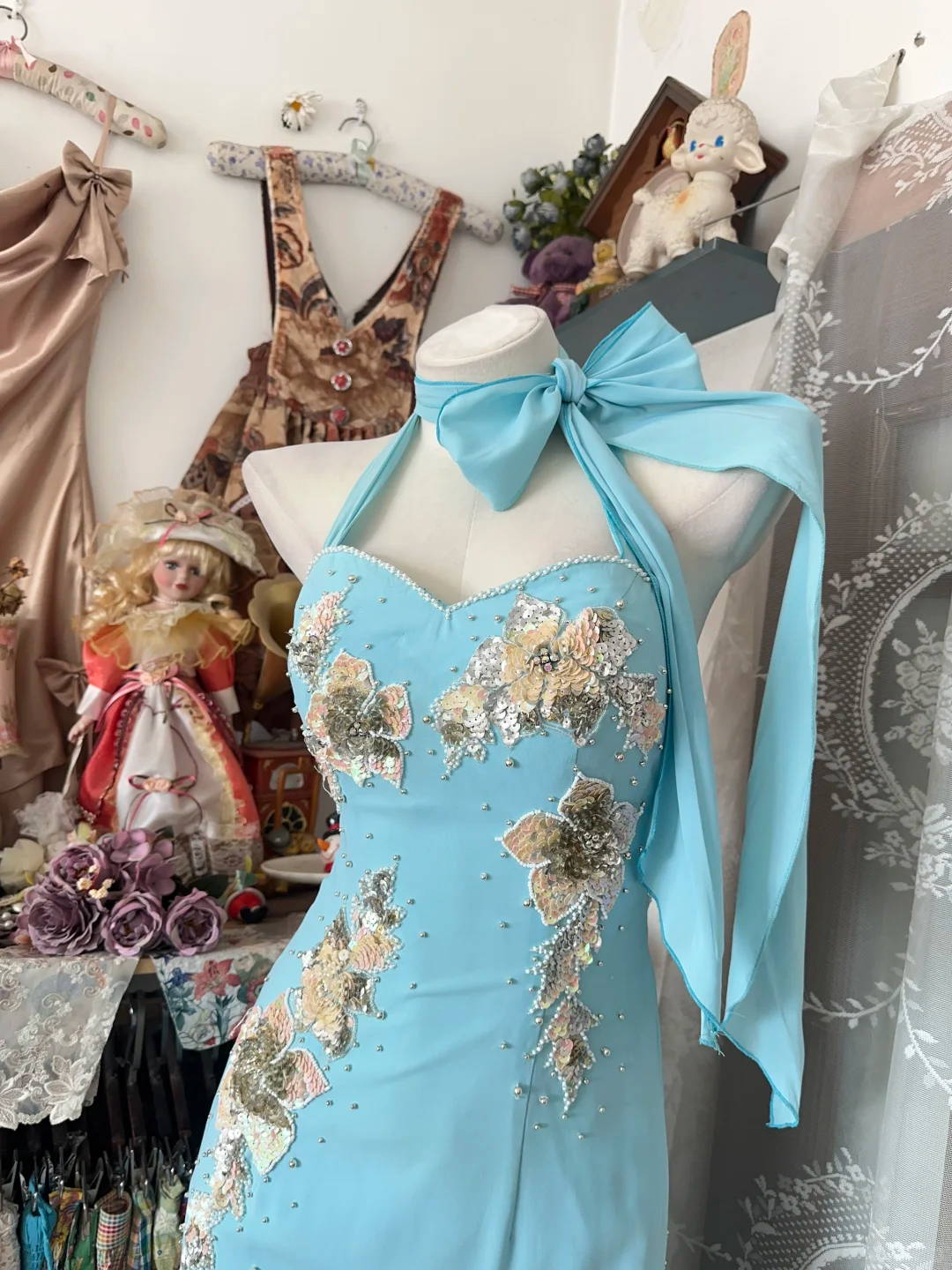 Blue Vintage Sheath Halter Sequin Beaded Chiffon Graduation Prom Dress SH5374