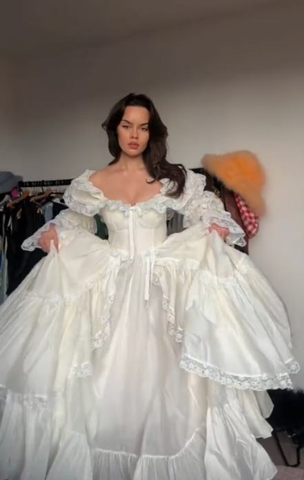 Princess A Line Long Sleeve White Satin Lace Birthday Dress Evening Dress SH2797