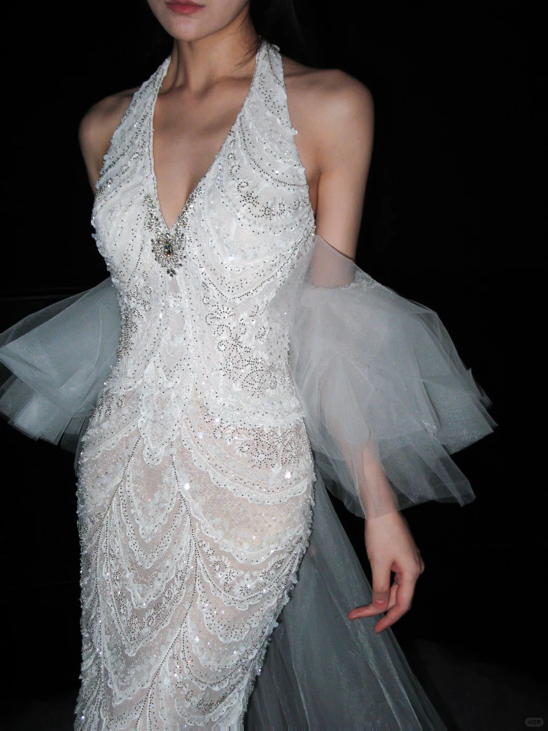 Pretty Mermaid Halter White Exquisite Beaded Lace Backless Long Wedding Dress SH8891