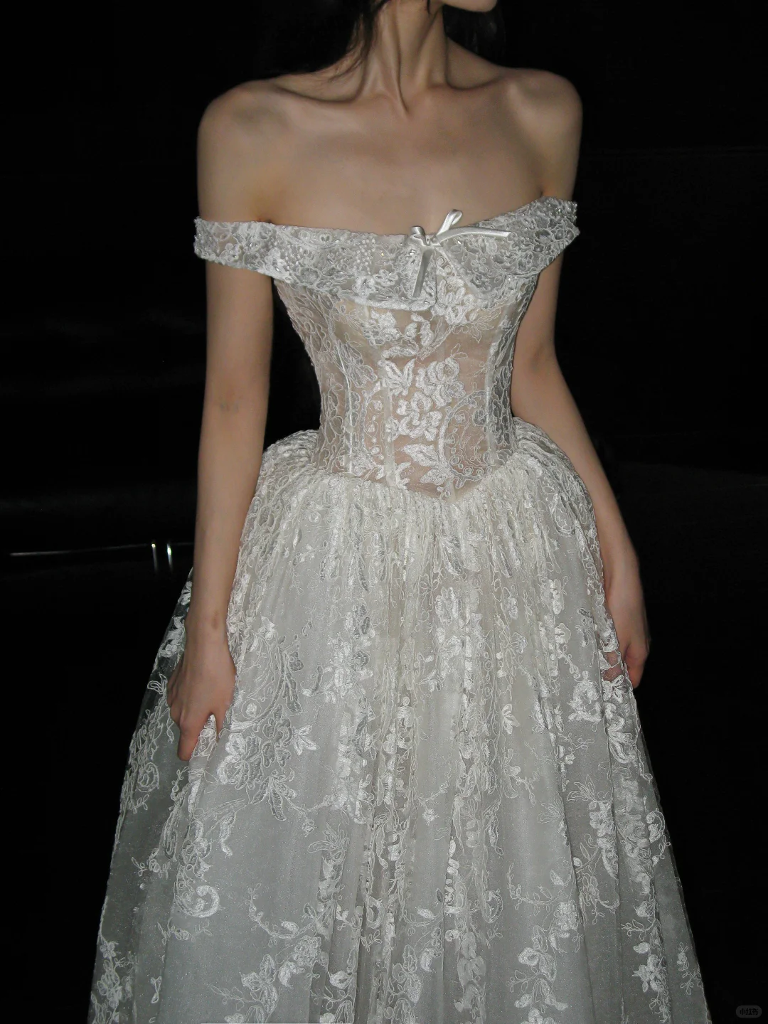 Princess Ball Gown Off the Shouler White Lace Long Wedding Dress SH4720