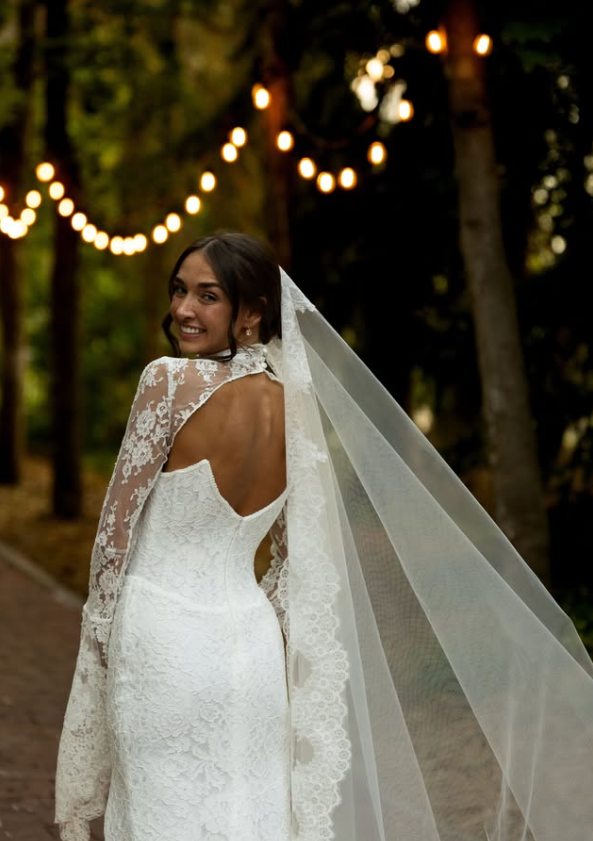 Romantic Sheath Long Sleeve White Lace Wedding Dress with Slit SH6988