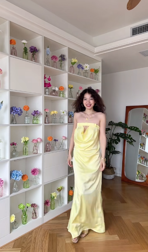 Simple Yellow Bow Mermaid Strapless Satin Open Back Prom Dress Wedding Guest Dress SH4557