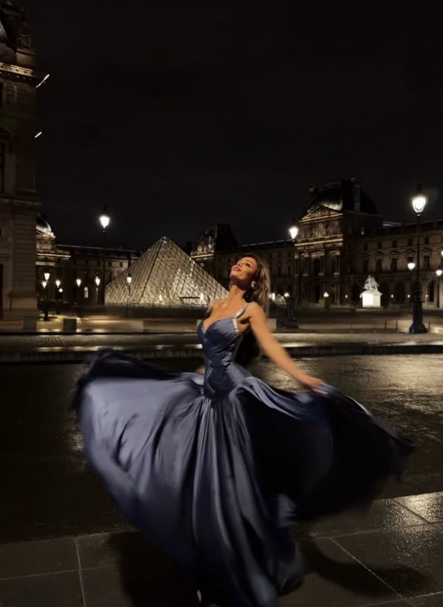 Elegant Dark Blue A Line Straps Beaded Satin Long Prom Dress SH5162