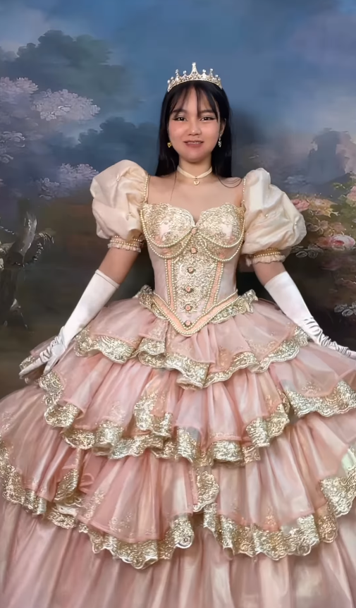 Pink Ball Gown Puff Layered Lace Beaded Satin Quinceanera Dresses SH4872