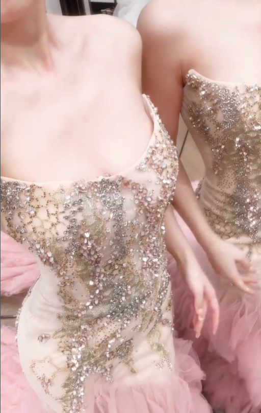 Romantic Pink Mermaid Strapless Exquisite Beaded Tulle Long Prom Dress SH5035