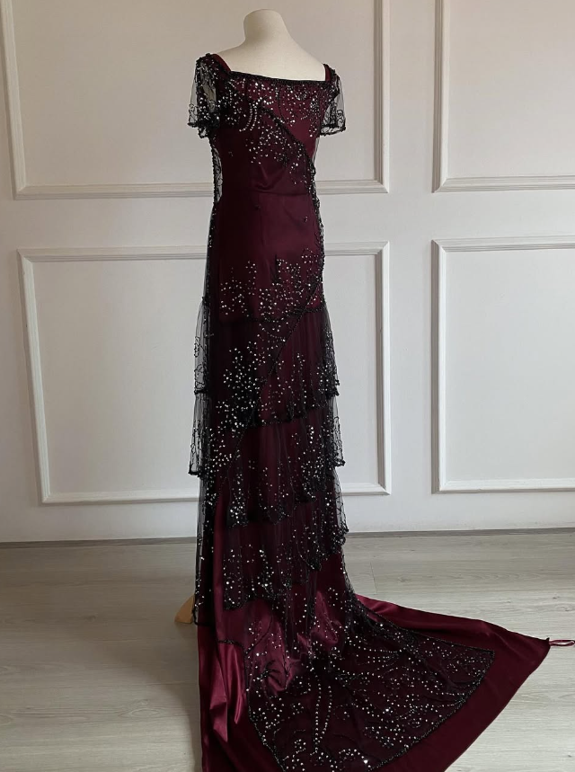 Retro Rose Sheath Straps Beaded Black Tulle Burgundy Satin Long Party Dress Date Dress SH3687