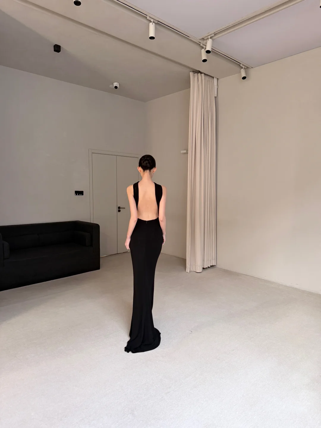 Classic Black Sheath Halter Satin Backless Long Prom Dress Evening Dress SH7704