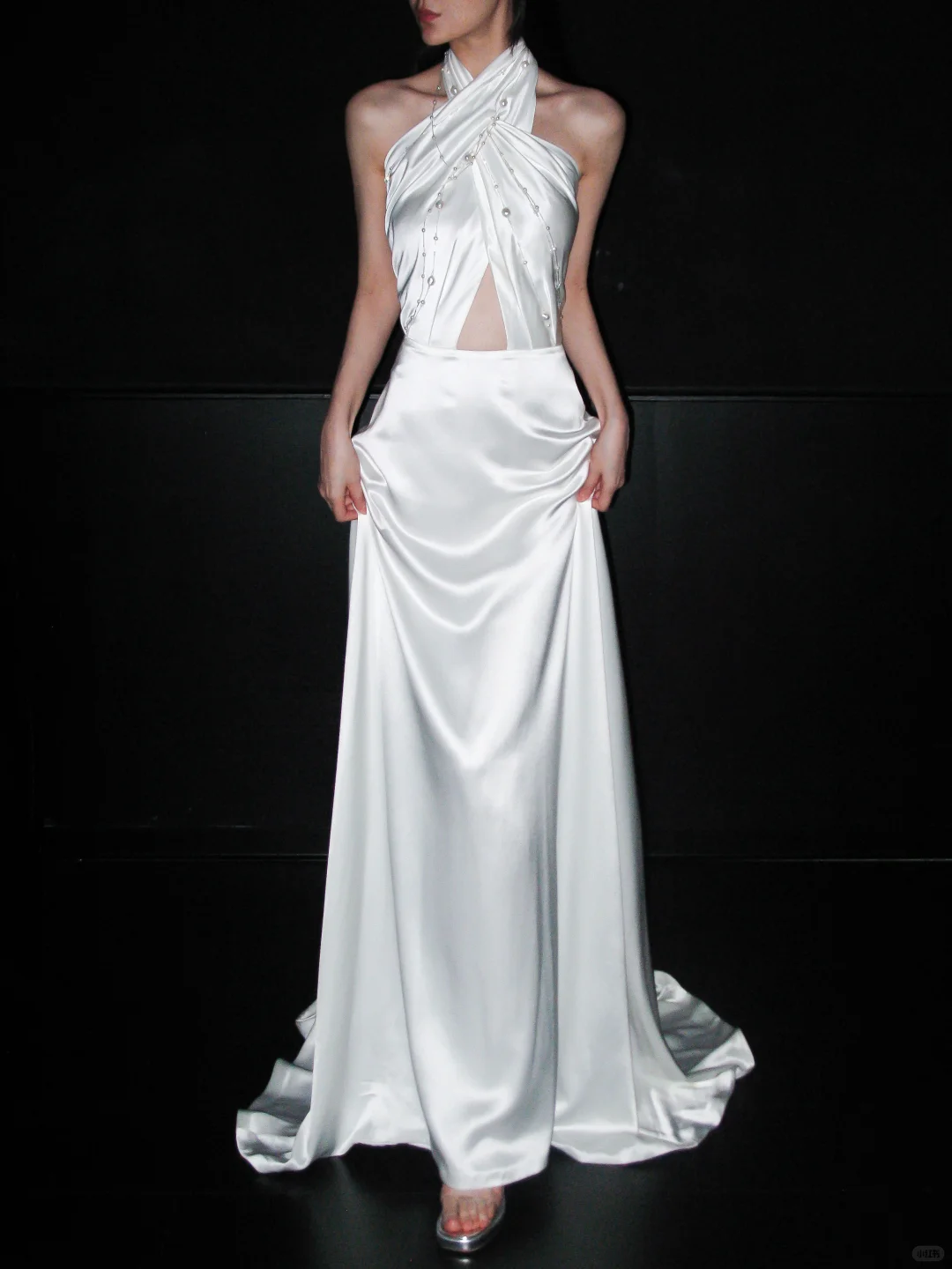 Simple High-class A Line Halter Pearl White Satin Backless Long Wedding Dress SH6668
