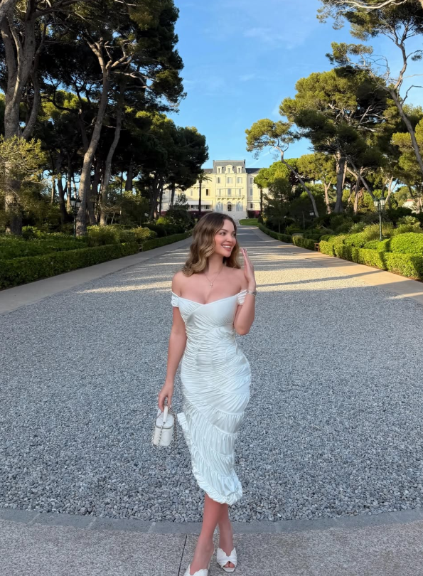 Unique Pleated Sheath V Neck White Satin Short Prom Dress Homecoming Dress SH6388