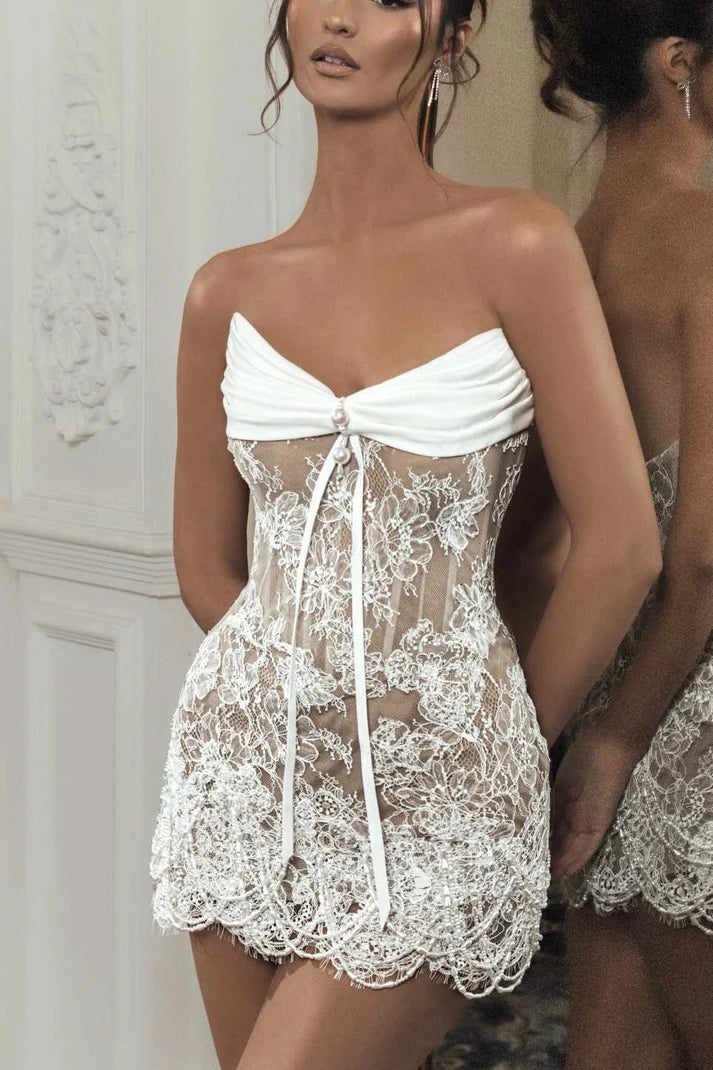 Strapless V-Neck Beaded White Lace Fitted Short Mini Homecoming Dress SH8237