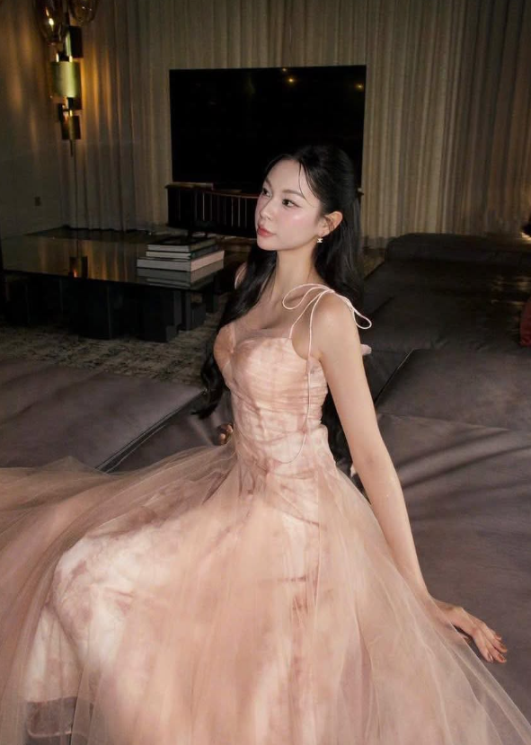 Pretty A Line Spaghetti Straps Floral Flowy Tulle Long Prom Dress Graduation Prom Dress SH5299