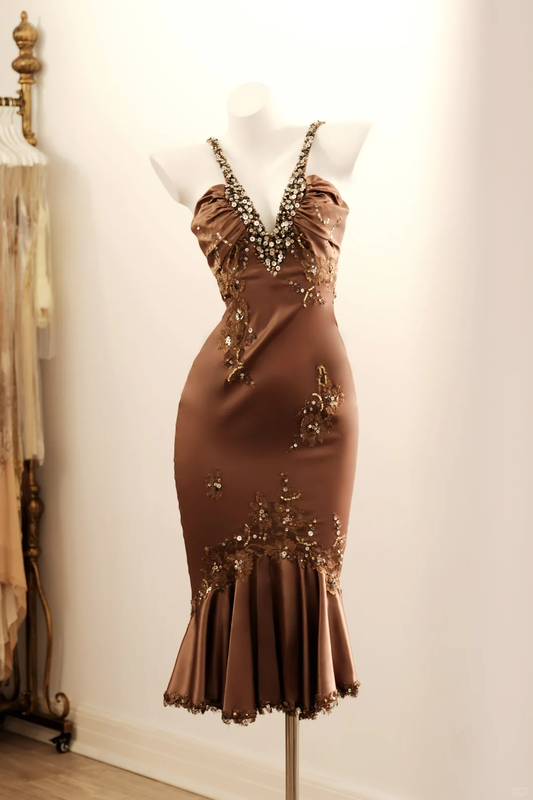 Sexy Brown Sheath V Neck Appliques Lace Beaded Satin Short Homecoming Dress Outfits SH5117