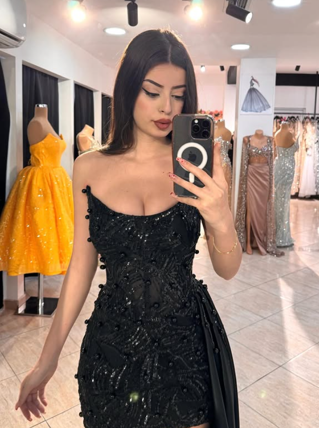 Sexy Black Sheath Strapless Beaded Sequin Tulle Satin Short Homecoming Dress SH4811