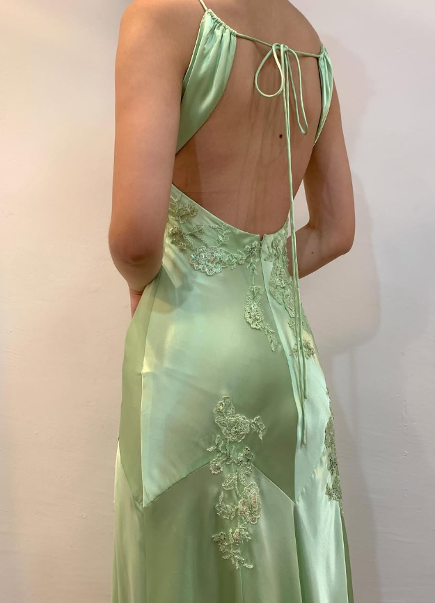 Green Mermaid V Neck Appliques Satin Open Back Long Prom Dress Outfits SH1820