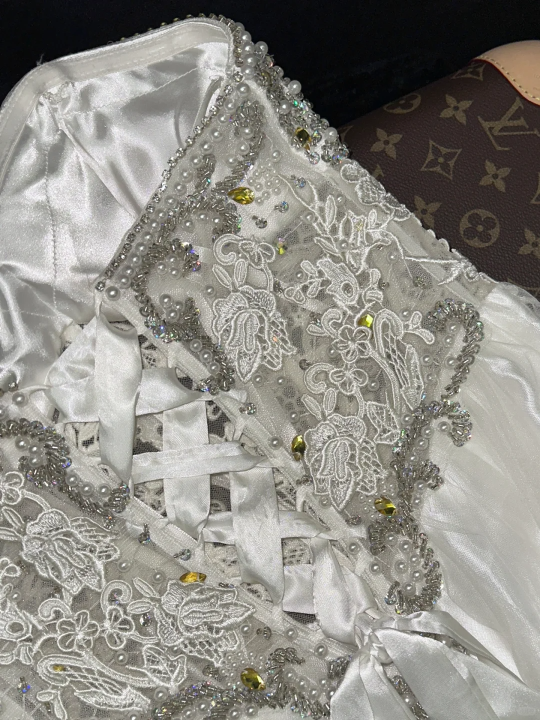 Classy A Line Sweetheart Neck Pearl Beaded Lace Tulle Satin Prom Dress Evening Dress SH3103