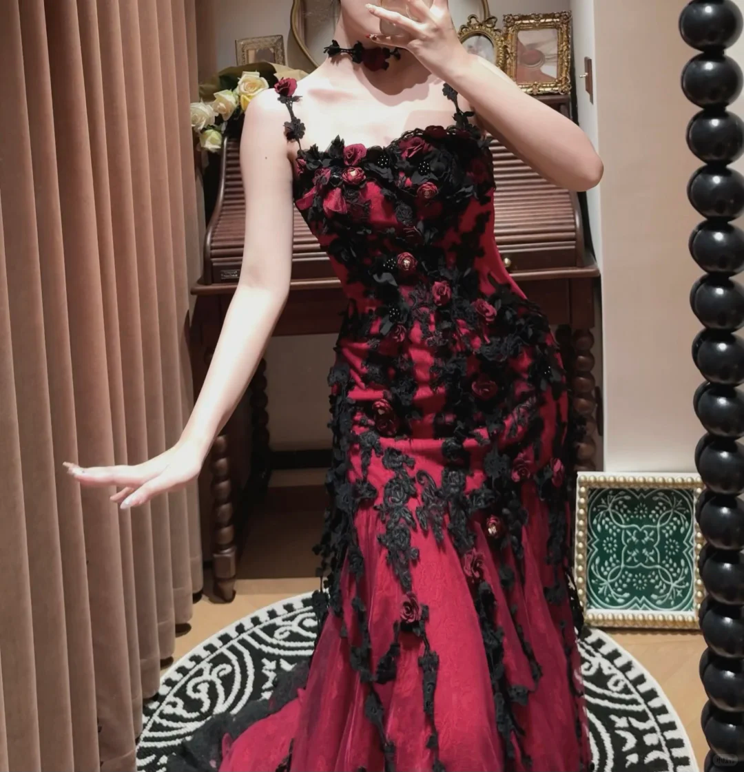 Sexy Burgundy Mermaid Spaghetti Strap Black Lace Tulle Long Prom Dresses SH4633