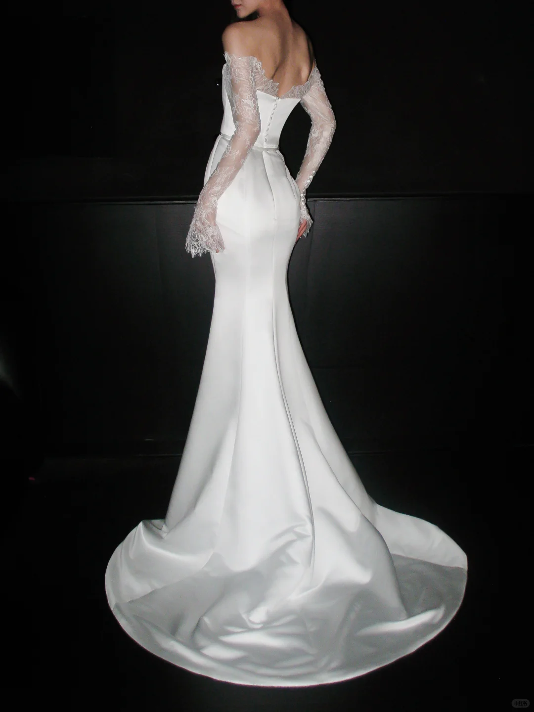 Graceful Mermaid Long Sleeve White Lace Satin Long Wedding Dress SH5869