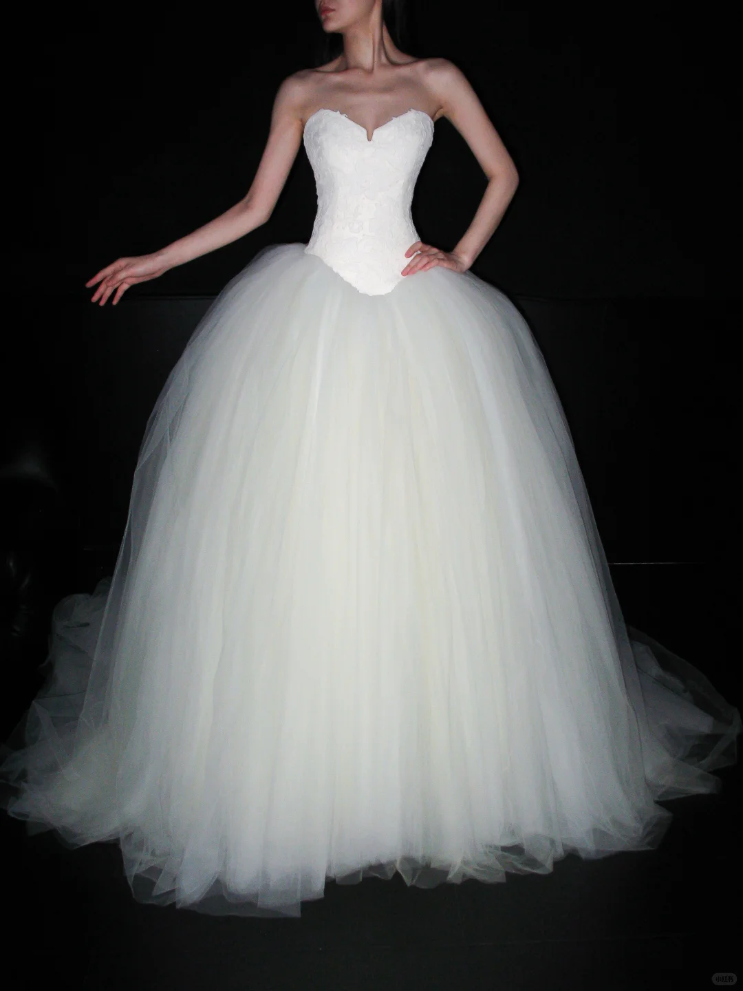 Cute Ball Gown Sweetheart Neck Lace Tulle Long Wedding Dress SH6624