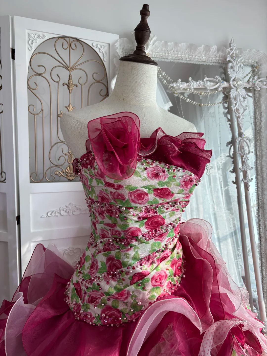 Vintage Pink Print Floral Ball Gown Ruffle Layered Organza Prom Dress Sweet 16 Dress SH5985
