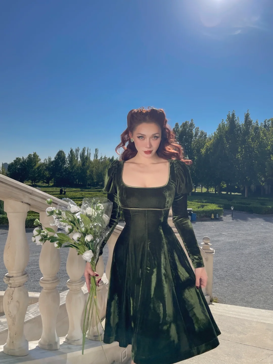 Vintage A Line Long Sleeve Green Velvet Short Prom Dress Homecoming Dress SH4227