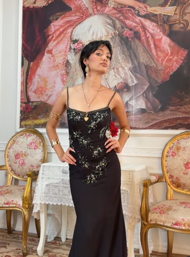 Elegant Black Mermaid Straps Exquisite Beaded Satin Backless Long Prom Dress SH5393