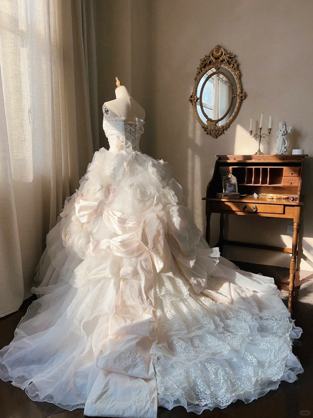 Stunning Retro Ball Gown Strapless Light Pink Rose Layered Organza Wedding Dress Prom Dress SH5890