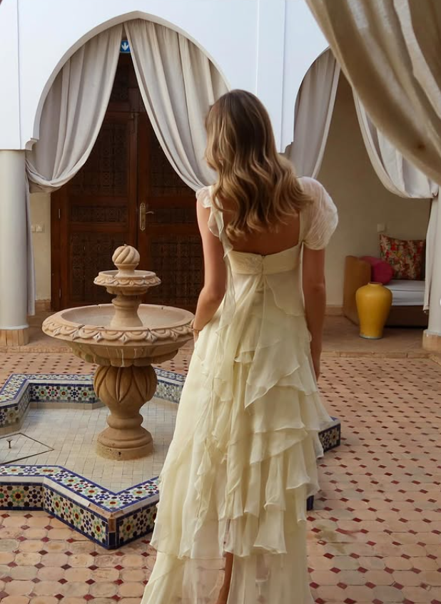 Gentle A Line Two Piece Appliques Tiered Ivory Chiffon Party Dress Evening Dress SH2886