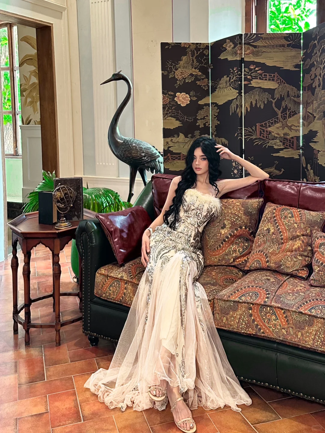 Gentle Mermaid Strapless Sequin Feather Tulle Prom Dress Party Dresses SH4600