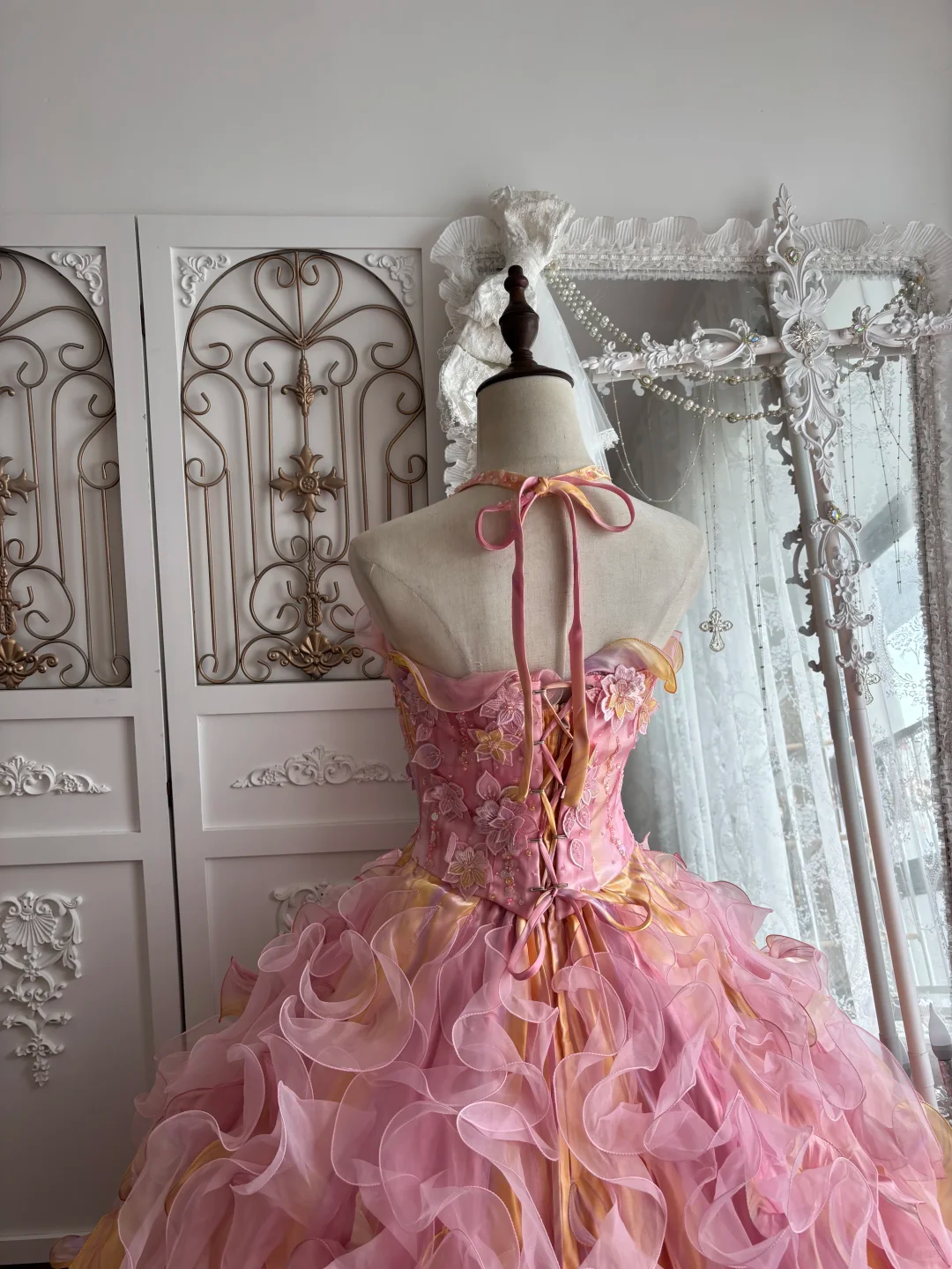 Vintage Pink-Yellow Ball Gown Halter Ruffle Organza Prom Dress Sweet 16 Dress SH5786