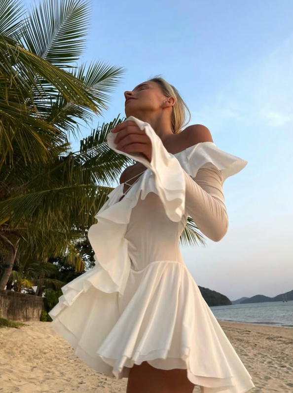 Sexy A Line Long Sleeve White Chiffon Short Prom Dress Homecoming Dress SH8519