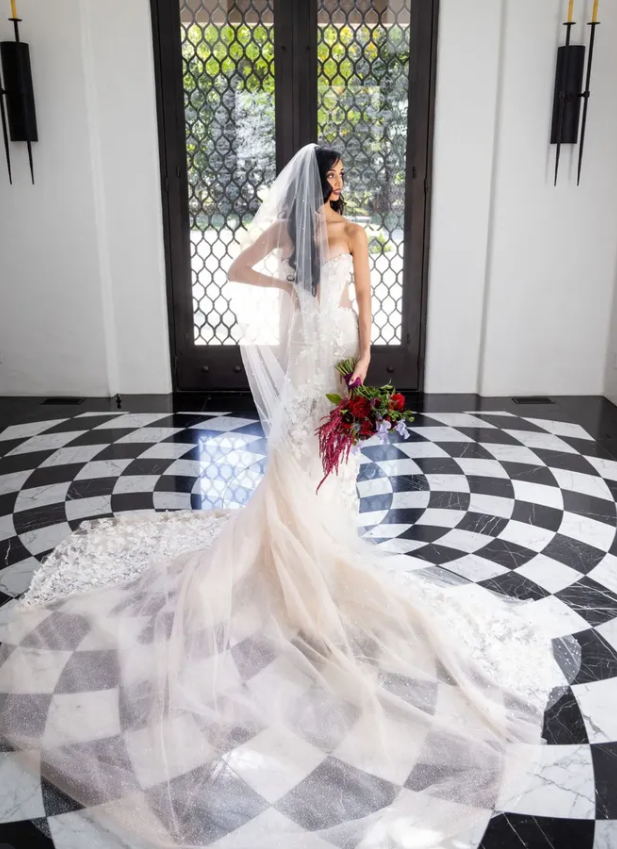 Charming Mermaid Sweetheart Neck 3D Floral Tulle Long Train Wedding Dress SH6990