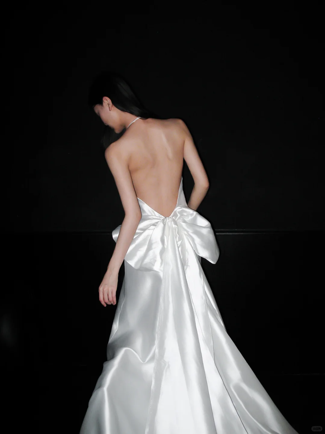 Modern Mermaid Halter White Satin Bow Knot Long Wedding Dress SH8929