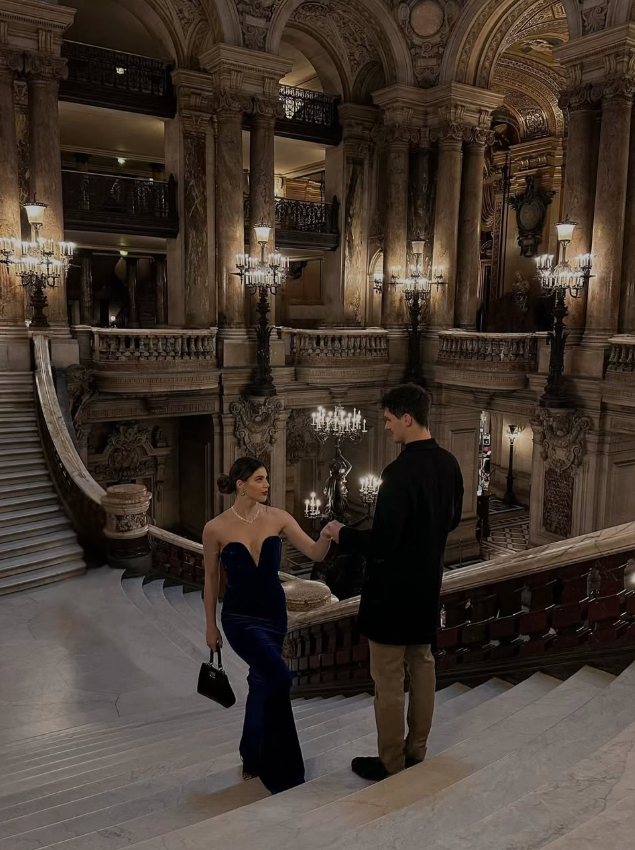Elegant Royal Blue Sheath Sweetheart Neck Velvet Long Prom Dress SH5161