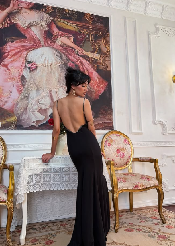 Elegant Black Mermaid Straps Exquisite Beaded Satin Backless Long Prom Dress SH5393