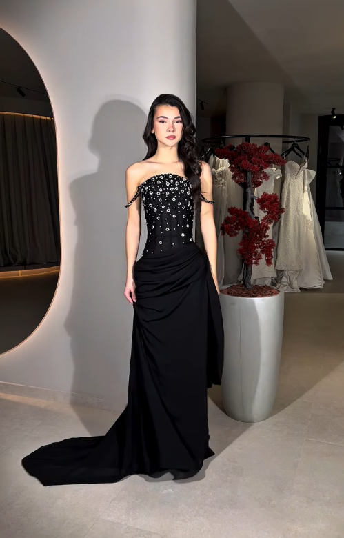 Sexy A Line Straps Exquisite Floral Beaded Black Chiffon Prom Dress Party Dress SH5338