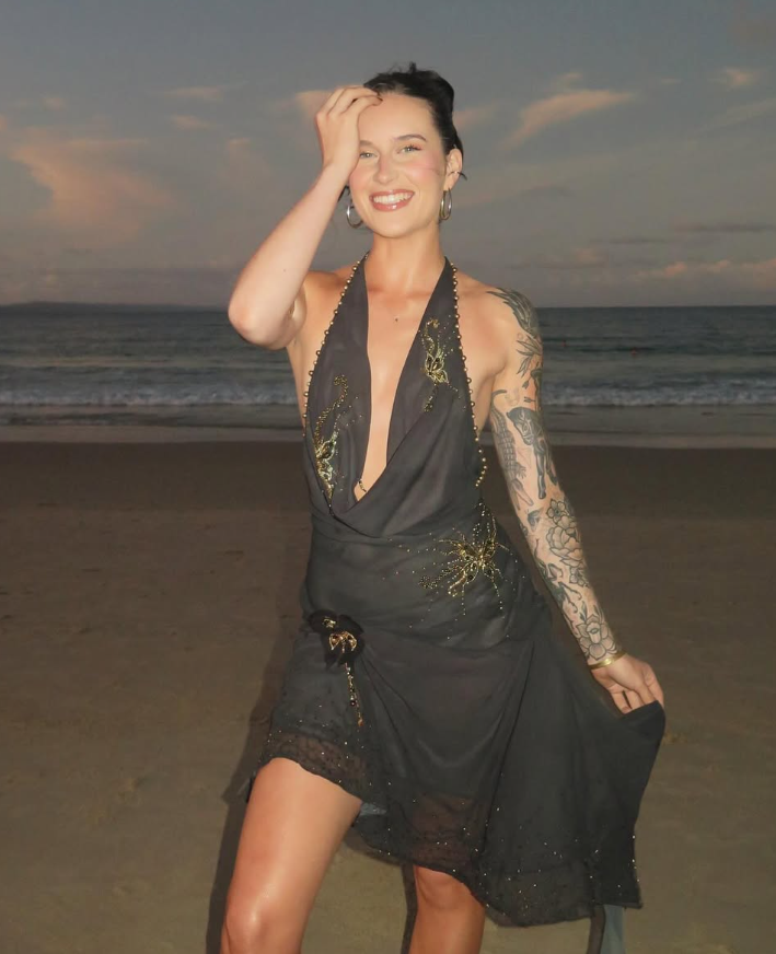 Sexy Black Sheath Halter Pleated Beaded Chiffon Vacation Dress Outfits SH3894