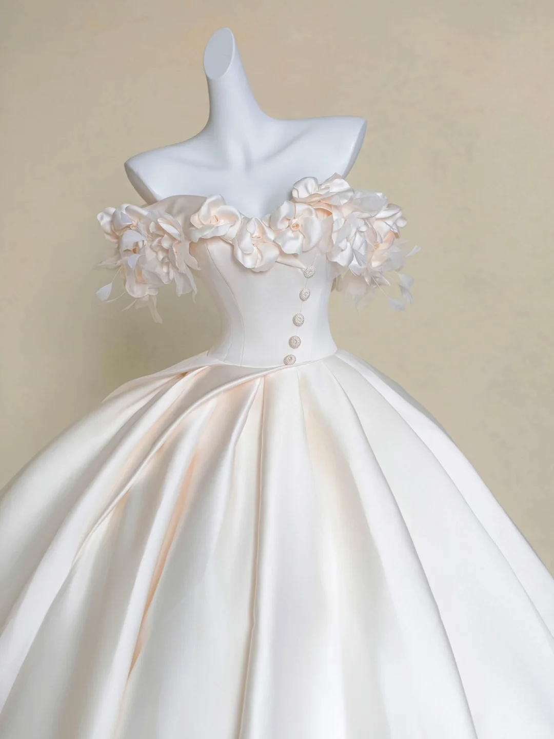 Elegant Ball Gown Off the Shoulder Floral Ivory Satin Prom Dress Wedding Dresses SH4589