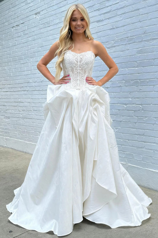 Princess A Line Sweetheart Ivory Ball Gown Prom Dress with Lace Corset Bodice SH8088