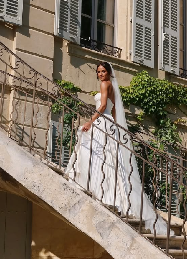 Unique A Line Sweetheart Neck Pleated White Satin Wedding Dresses SH4703