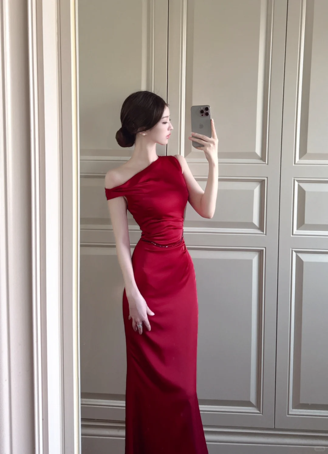 Elegant Burgundy Mermaid Beaded Satin Long Prom Dress Party Dress SH5016