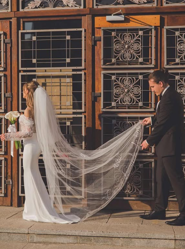 Elegant Mermaid Long Sleeve Sequin Lace Satin Wedding Dress SH6337