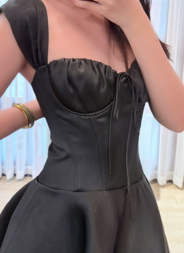 Elegant Black A Line Spaghetti Strap Satin Long Prom Dress Evening Dress SH8794