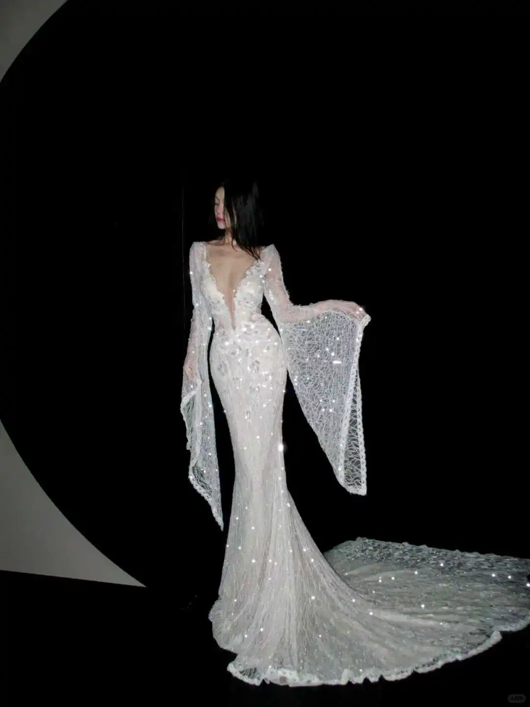 Sexy Mermaid Long Sleeve White Lace Open Back Long Sweep Wedding Dress SH5230