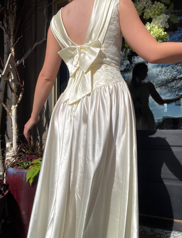 Retro Ivory Bow A Line Straps Lace Satin Wedding Dress Prom Dress SH5940