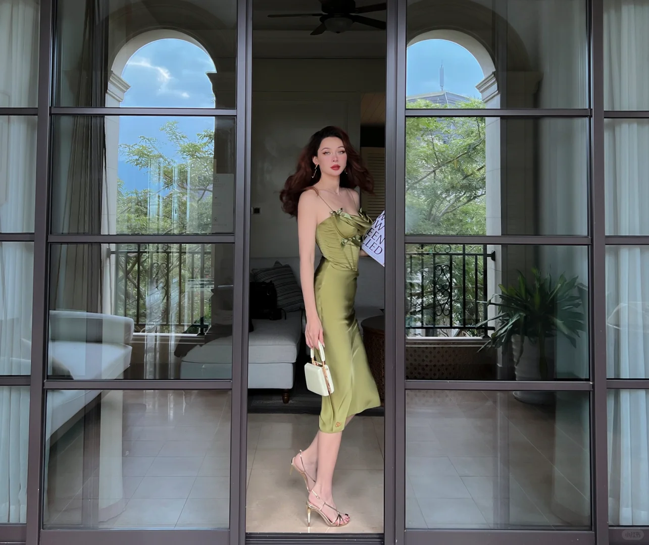 Vintage Sheath Spaghetti Strap Bow Olive Green Satin Short Prom Dress Homecoming Dress SH4231