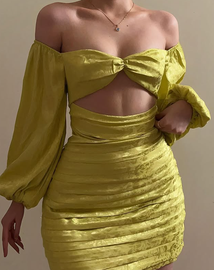 Fresh Green Sheath Long Sleeve Print Satin Short Prom Dress Homecoming Dress SH9059