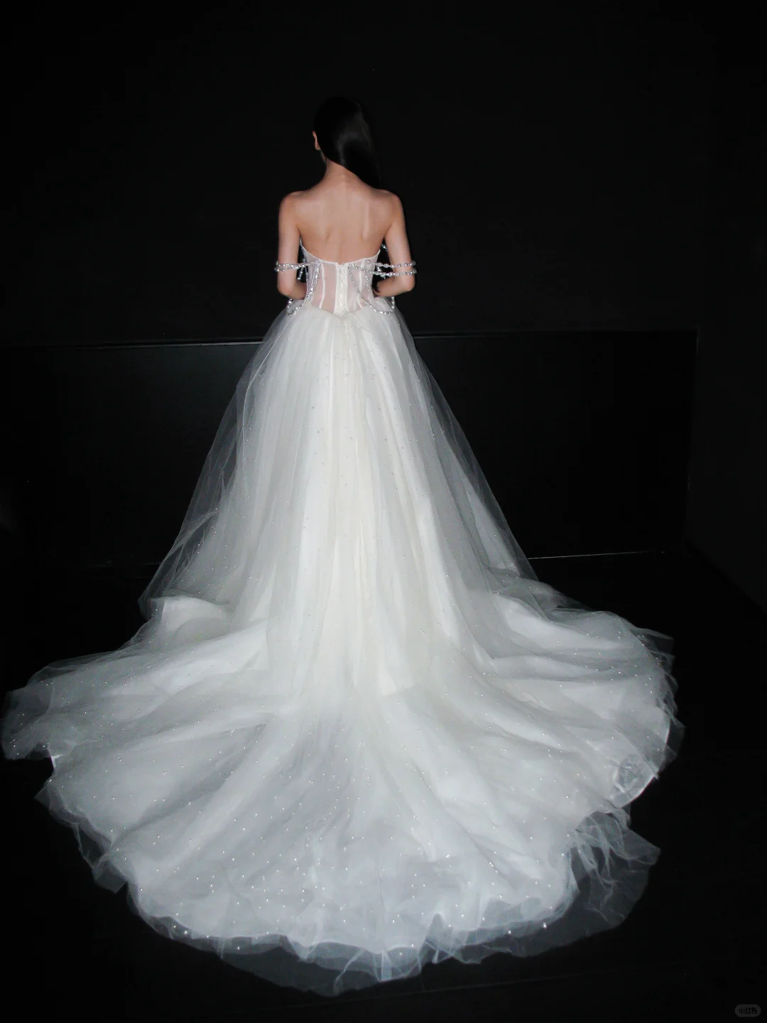 Luxurious White Pearl A Line Straps Tulle Long Wedding Dress SH8885