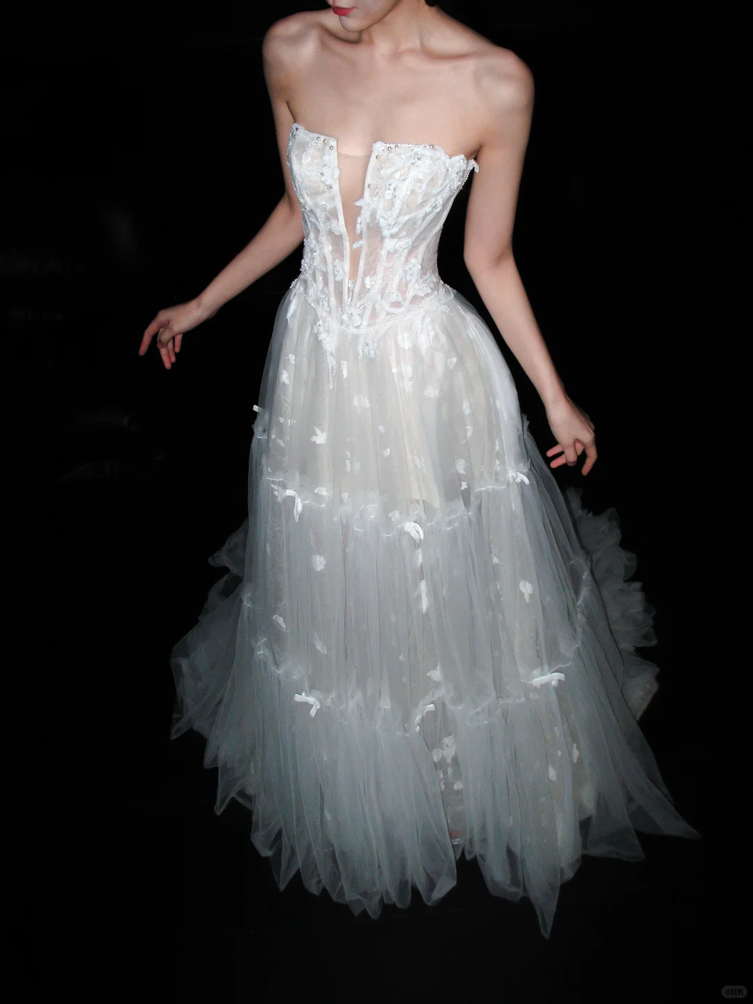 New A Line Strapless White Appliques Tulle Long Wedding Dress SH8883